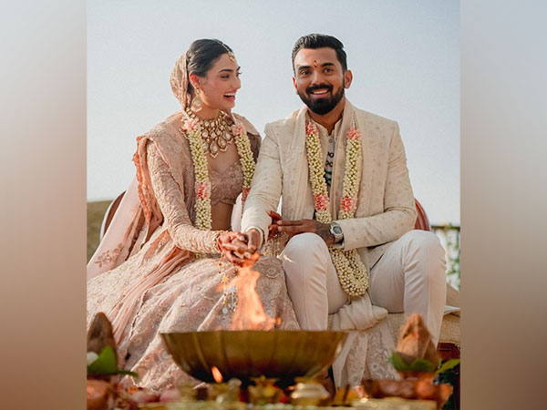 Athiya Shetty and KL Rahul (Image Source: Instagram/@athiyashetty)