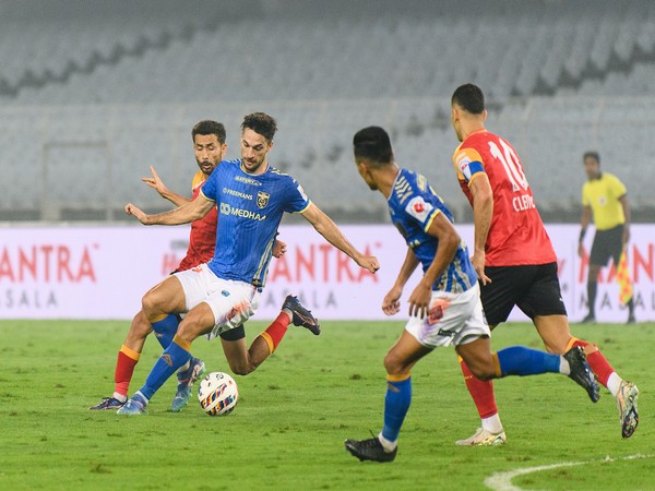 EBFC vs. KBFC action (Photo: ISL)