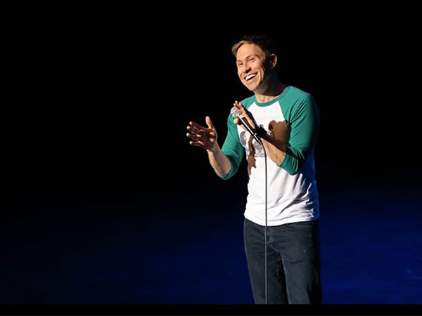 Comedian Russell Howard (Image Source: Instagram/@russellhoward)