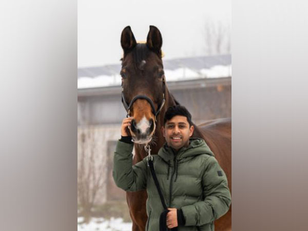 Anush Agarwalla with his horse  Manni (Photo: Instagram/anushagarwalla)