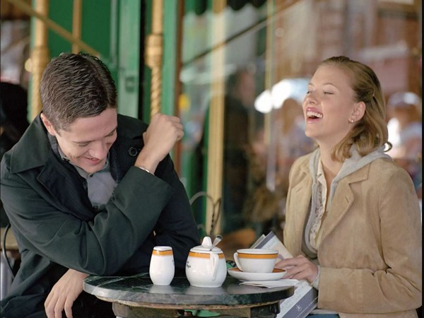 Topher Grace and Scarlett Johansson in 'In Good Company' (Image source: X)