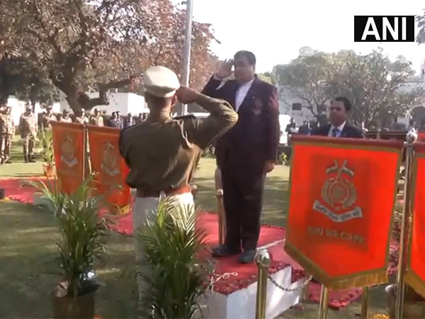 Union Minister Nitin Gadkari unfurls national flag at residence (Photo/ANI) 