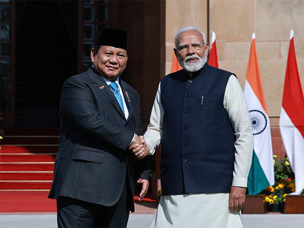 PM Narendra Modi and Indonesian President Prabowo Subianto (Photo/@prabowo)