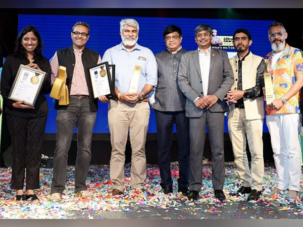 Winners from Betweenspaces, Studio Motley, Parallax alongside Jayasankar Kentinkara-UltraTech, Ar. Mohan B. R. and Ar. Mueen Haris-IIA-KC at the Design Awards ceremony