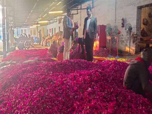  Yogi government has planned a grand and flowery welcome for devotees on all the ghats.(Photo/ANI) 