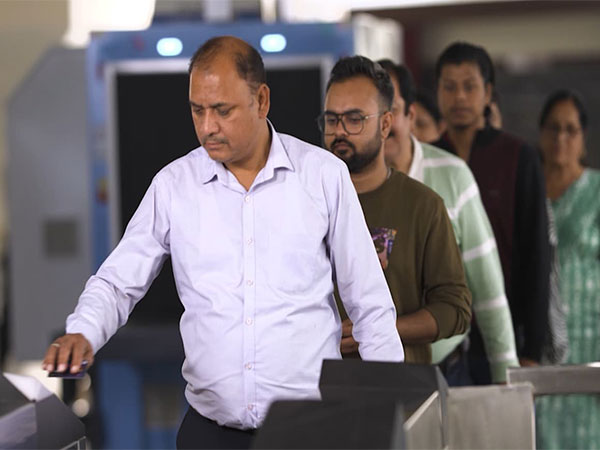 Commuters Representative Image (Photo/Rail Ministry)