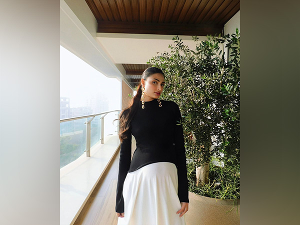 Athiya Shetty (Image source: Instagram/@athiyashetty)