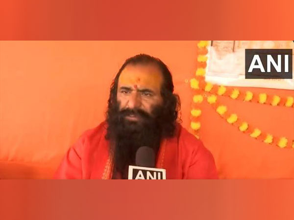  President of Akhil Bharatiya Akhada Parishad, Mahant Ravindra Puri (Photo/ANI) 