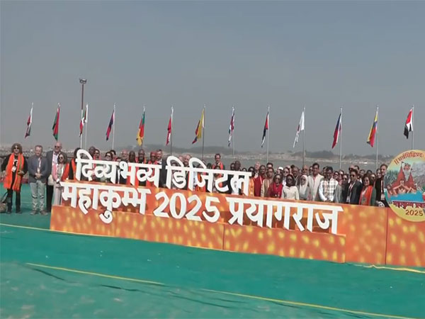 118-Member delegation from 77 countries arrives in Prayagraj  (Photo/ANI)