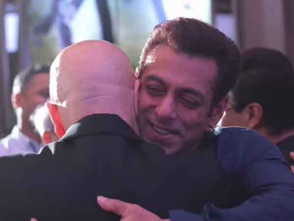 Anupam Kher, Salman Khan (Photo/instagram/@anupampkher)