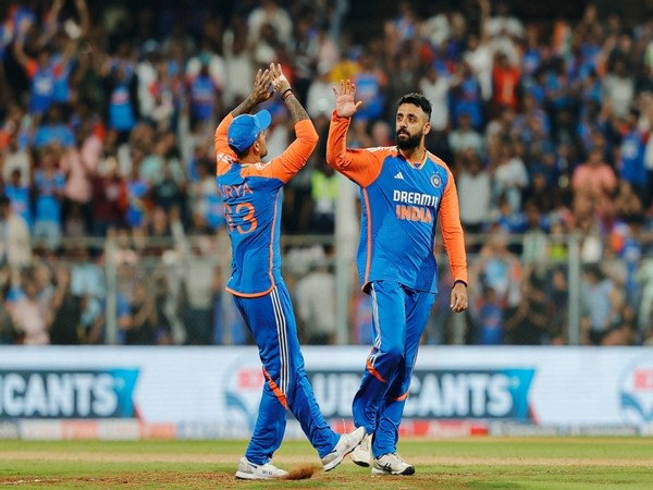 Suryakumar Yadav and Varun Chakravarthy. (Picture: X/@BCCI)