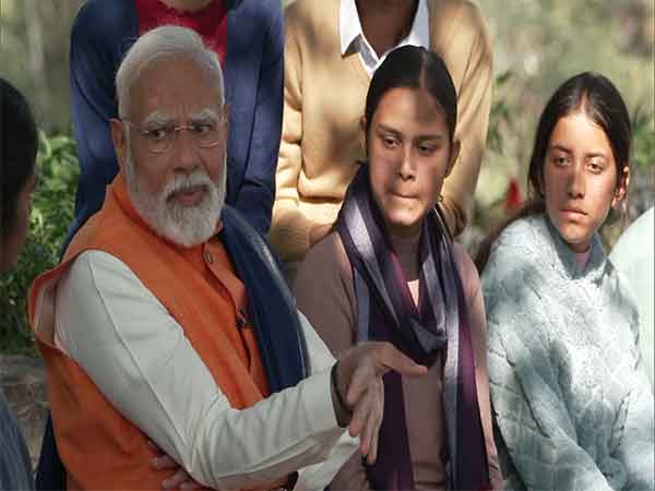 Prime Minister Narendra Modi interacting with students (Photo/ANI)