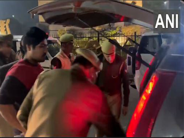 Security forces conducting vehicle checking in Delhi border areas on Tuesday night. (Photo/ANI)