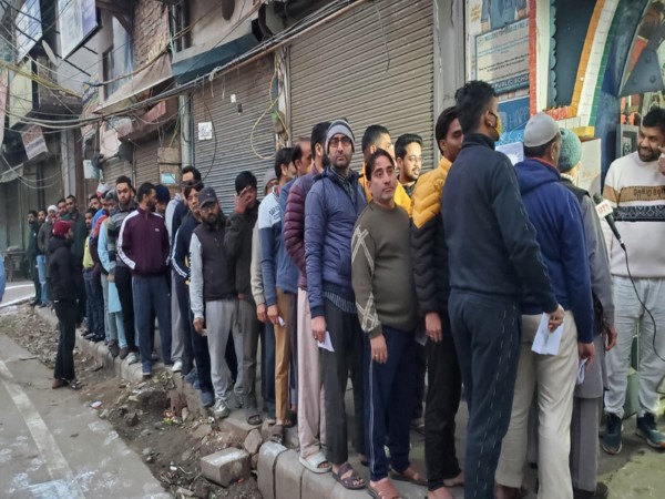Voters in Delhi (Photo/X@ECISVEEP)