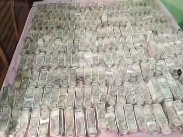 Rs. 1.5 crore seized at Santanu Mohapatra's house during the vigilance raid (Photo/ANI)