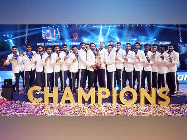Haryana Steelers lifting Pro Kabaddi League title (Image: Haryana Steelers/PKL)