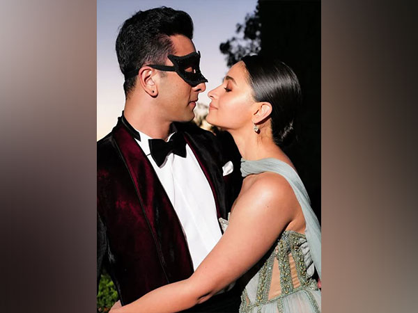 Actors Alia Bhatt and Ranbir Kapoor (Image source: Instagram)