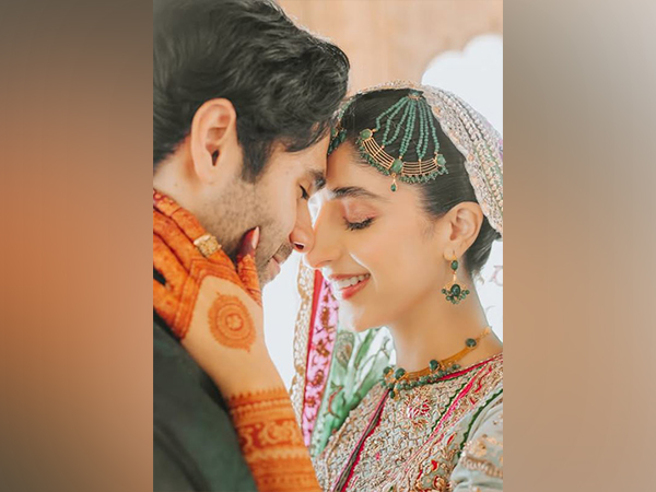 Mawra Hocane and her husband Ameer (Image source: Instagram @mawrellous)