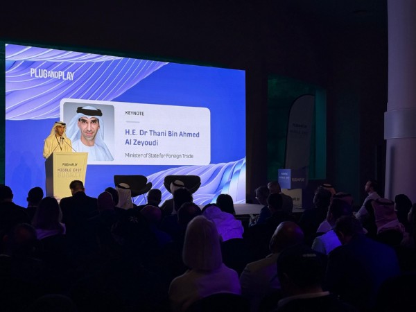 UAE Minister Thani bin Ahmed Al Zeyoudi emphasises the role of AI and innovation in global trade at the Plug and Play Middle East Summit (Photo: WAM)
