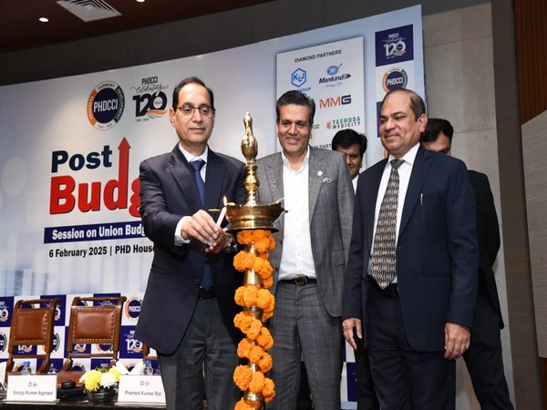Tuhin Kanta Pandey, Finance Secretary and Sanjay Kumar Agarwal, Chairman, CBIC (Photo: PHDCCI)