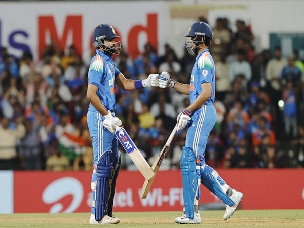 Shreyas Iyer and Shubman Gill. (Picture: X/@BCCI)