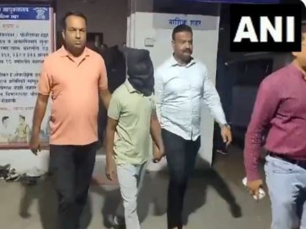 Illegal Bangladeshi nationals arrested from construction site (Photo/ANI)