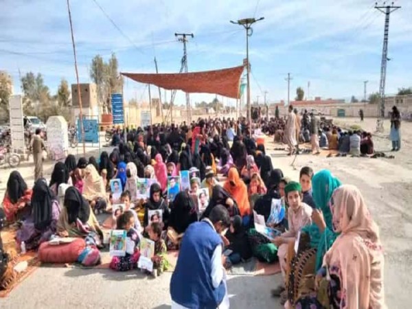 Sit-in protests taking place in Balochistan against the enforced disappearances (Photo/ X @BalochYakjehtiC)