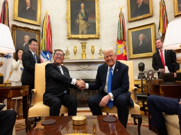 US President Donald Trump meets Japanese Prime Minister Shigeru Ishiba (Photo/ White House)