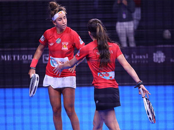 SG Pipers Cheetahs after winning a point against the Vernost Jaguars (Photo: World Padel League)