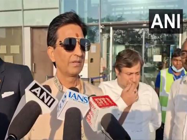 Poet Kumar Vishwas (Photo/ANI) 