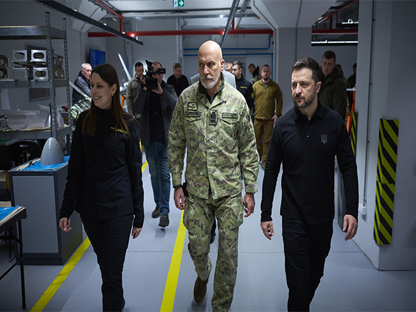 Volodymyr Zelenskyy meets NATO’s Giuseppe Dragone (Photo/@ZelenskyyUa)