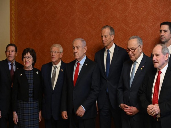 Prime Minister Benjamin Netanyahu returning to Israel (Photo/TPS)  