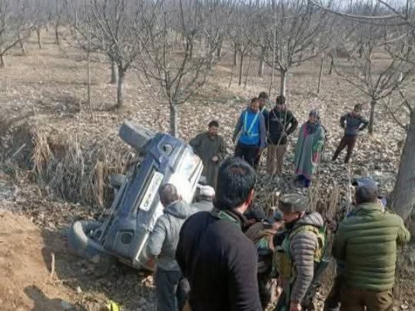 Escort vehicle that skidded of the road (Photo/PDP media cell)