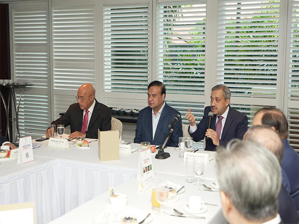 Assam Chief Minister Himanta Biswa Sarma with semiconductor industry leaders in Singapore (Photo/ X @himantabiswa) 