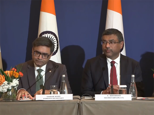 Meity Secretary Krishnan (right) and Foriegn Secretary Vikram Misri (left) (Photo/ANI)