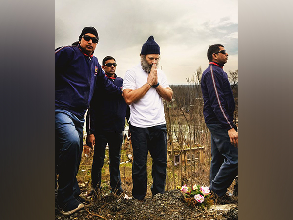 Congress leader Rahul Gandhi pays tribute to soldiers of Pulwama attack (Photo/X@RahulGandhi)