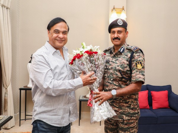  Chief Minister of Assam Himanta Biswa Sarma  with  Director General of Central Reserve Police Force (CRPF), GP Singh  (Photo/X@CMOfficeAssam)