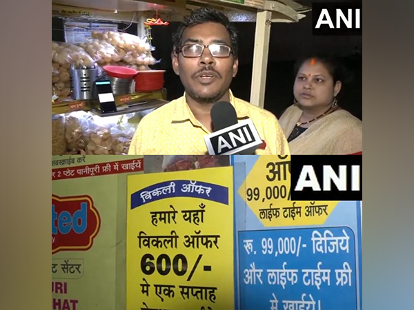 Vijay Mewalal Gupta and Panipuri vendors (Photo/ANI)