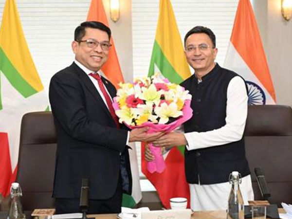 Union Minister Jitin Prasada with Myanmar's HE U Minn Minn