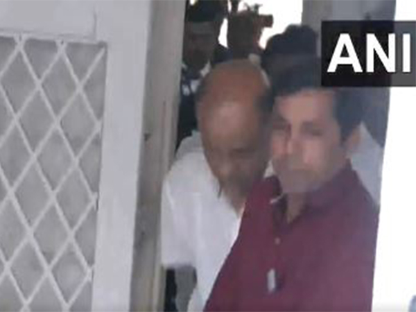 Both accused in New India Cooperative Bank scam sent to policy custody till February 21 (Image: ANI)