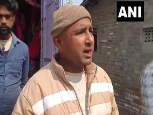 A kin mourning the loss of three relatives in the New Delhi railway station stampede on Saturday (Photo/ANI)