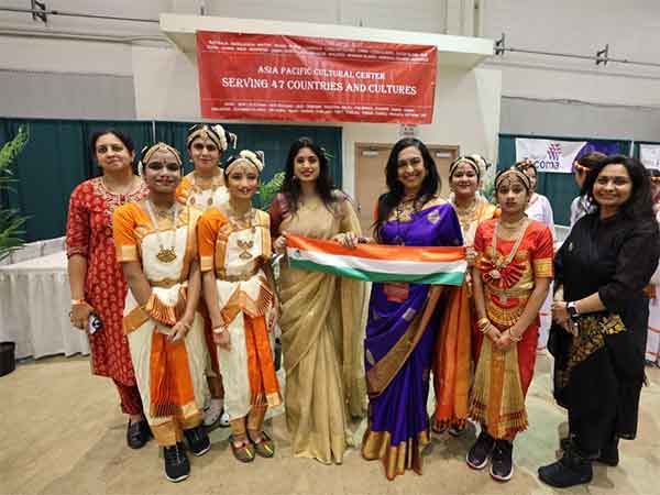 Indian Cultural Dance Artists at 27th APCC New Year Celebrations (Photo/Indian Consulate in Seattle)