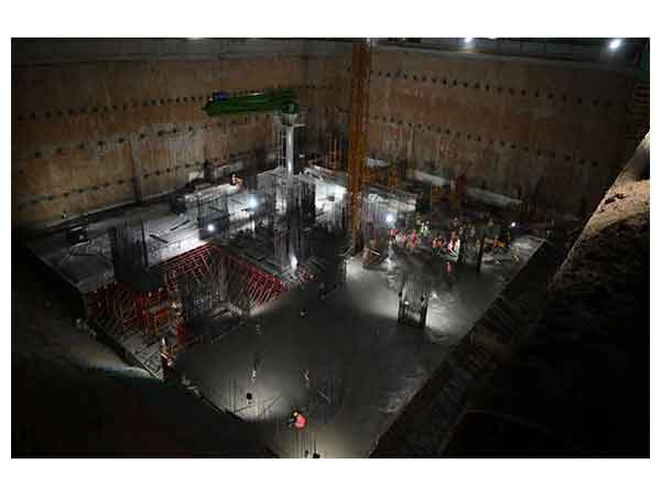 Transforming Construction in Gujarat: Hitech Projects and Innovation