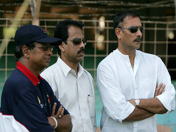 Milind Rege and Ravi Shastri (Photo: X/@RaviShastriOfc)