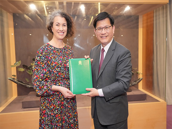 UK MP Sarah Champion, Taiwan Minister of Foreign Affairs Lin Chia-Lung (Image Credit: X/@chia_lung)