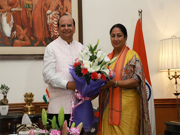 Delhi LG with Delhi-elect CM Rekha Gupta (Photo/ANI)