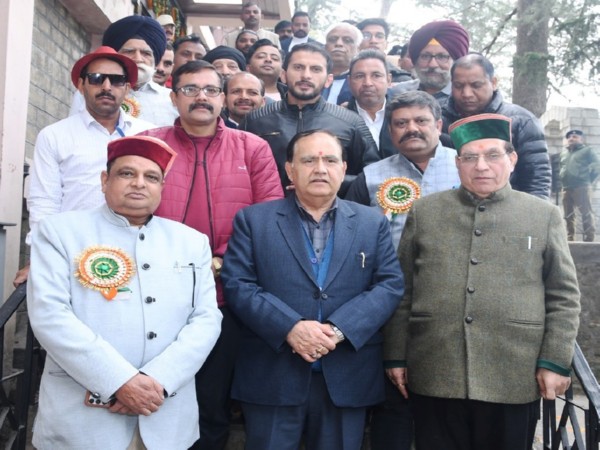 Himachal Pradesh legislative assembly speaker Kuldeep Singh Pathania addresses National Seminar and Journalist Honor Ceremony in Shimla
