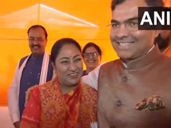 Delhi Chief Minister designate Rekha Gupta, with BJP leader Parvesh Sahib Singh (Photo/ANI)