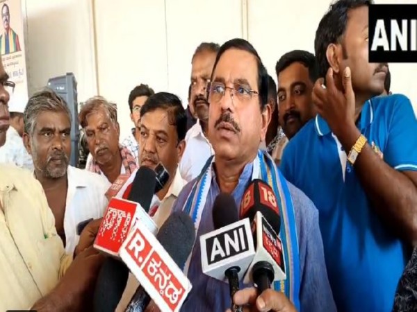  Union Minister Pralhad Joshi (Photo/ANI)