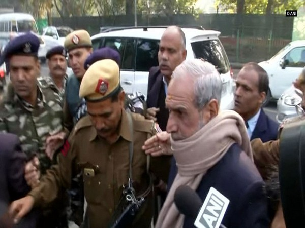 Congress leader Sajjan Kumar (File Photo/ANI)